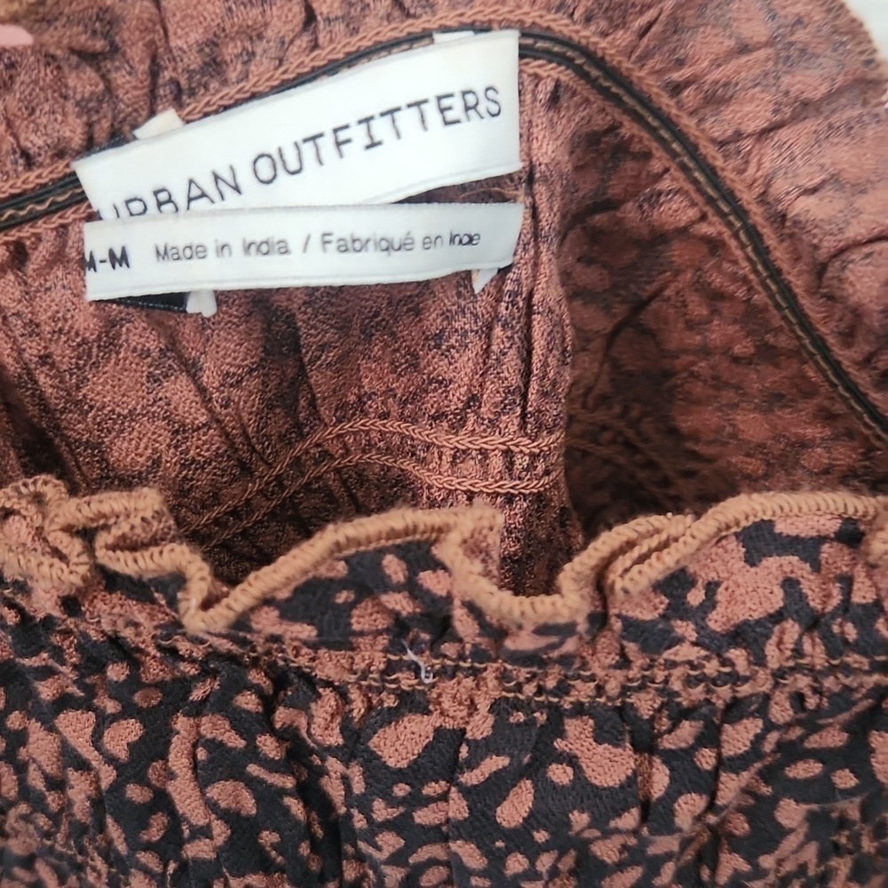 Urban Outfitters Women's Giselle Black and Brown Smocked Top Medium - Picture 7 of 10